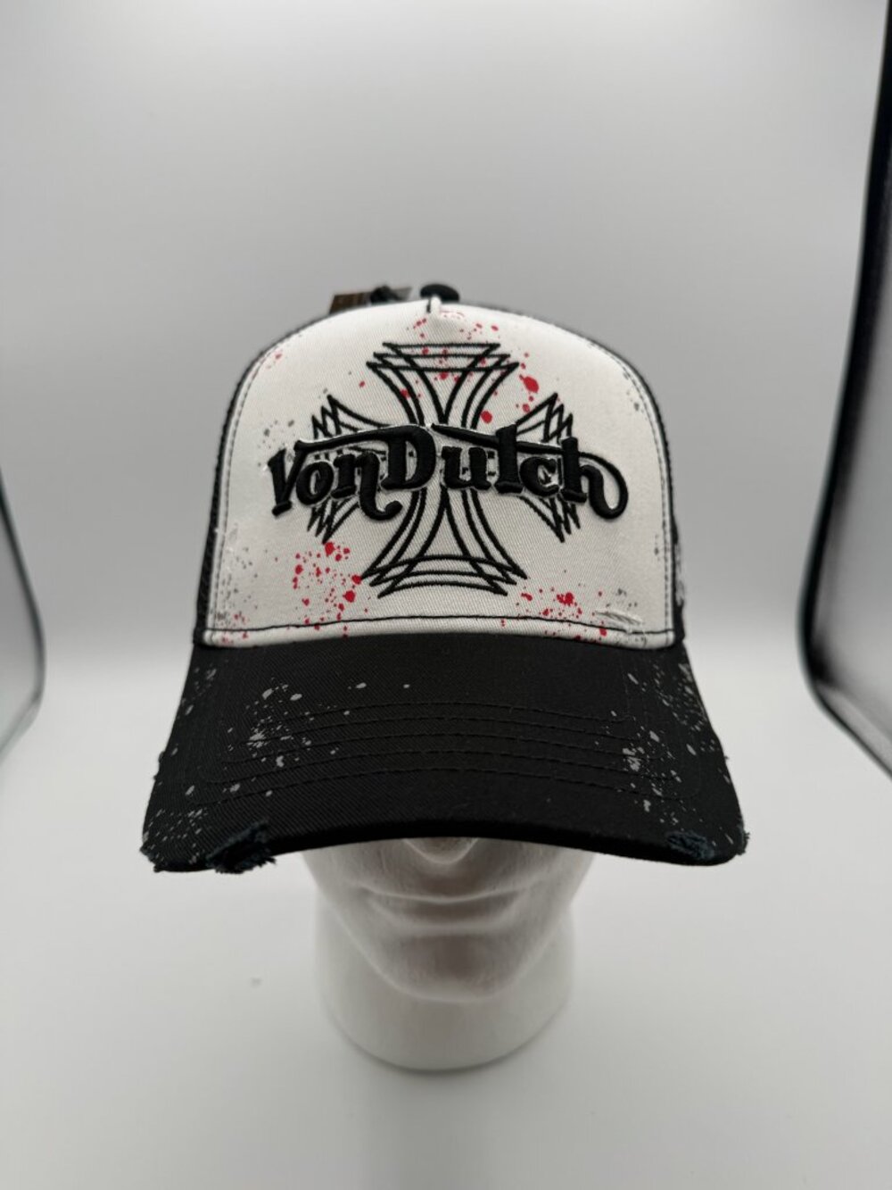 Von Dutch Trucker Hat Black White Distressed Paint Splatter Snapback Cap NWT